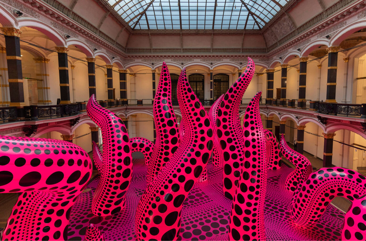 Yayoi Kusama: A Retrospective @ Gropius Bau - Circus Berlin